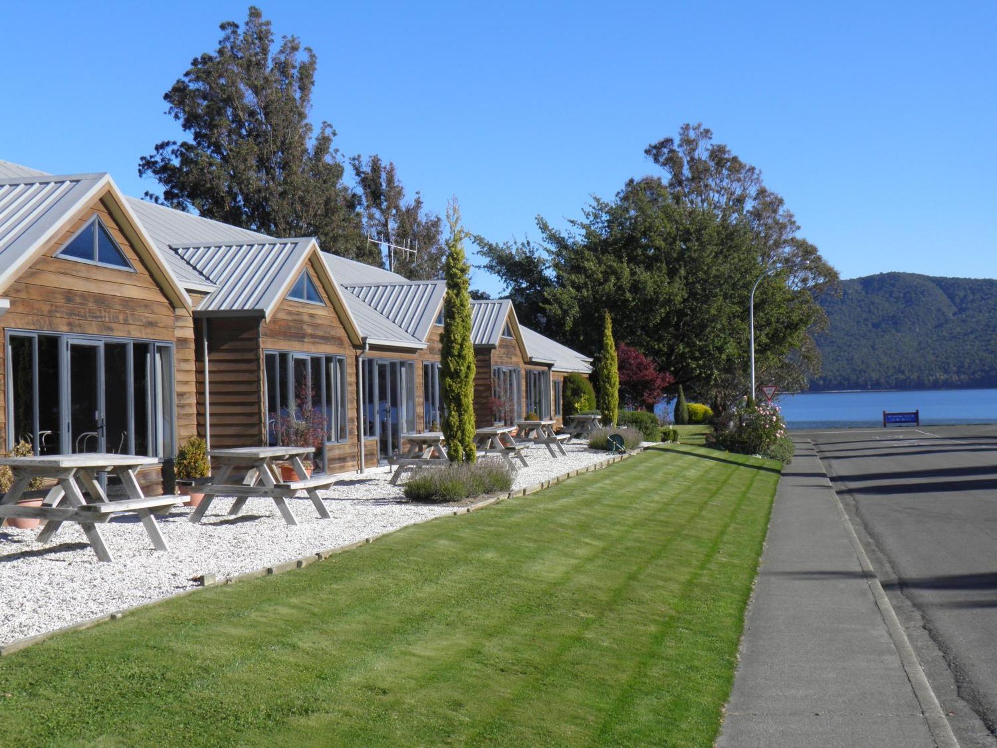 Lakefront Lodge Te Anau Luaran gambar